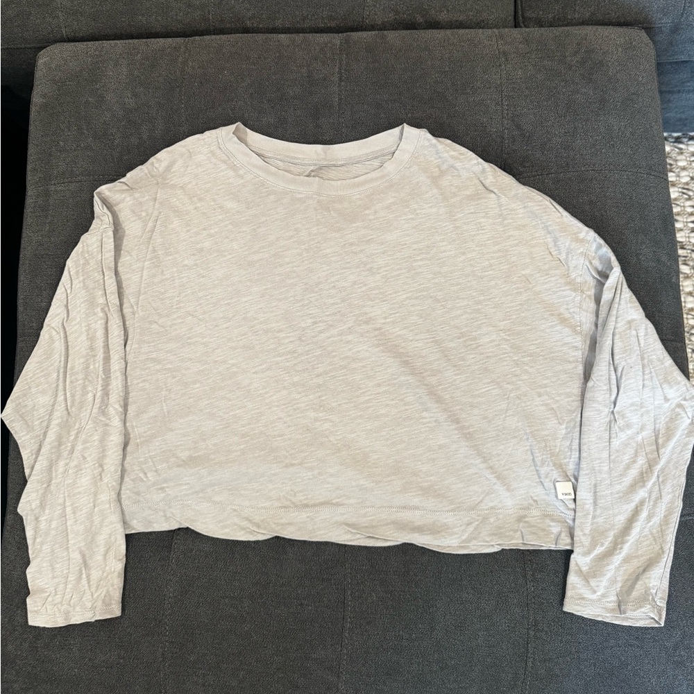 Vuori Gray Long Sleeve Cropped Top